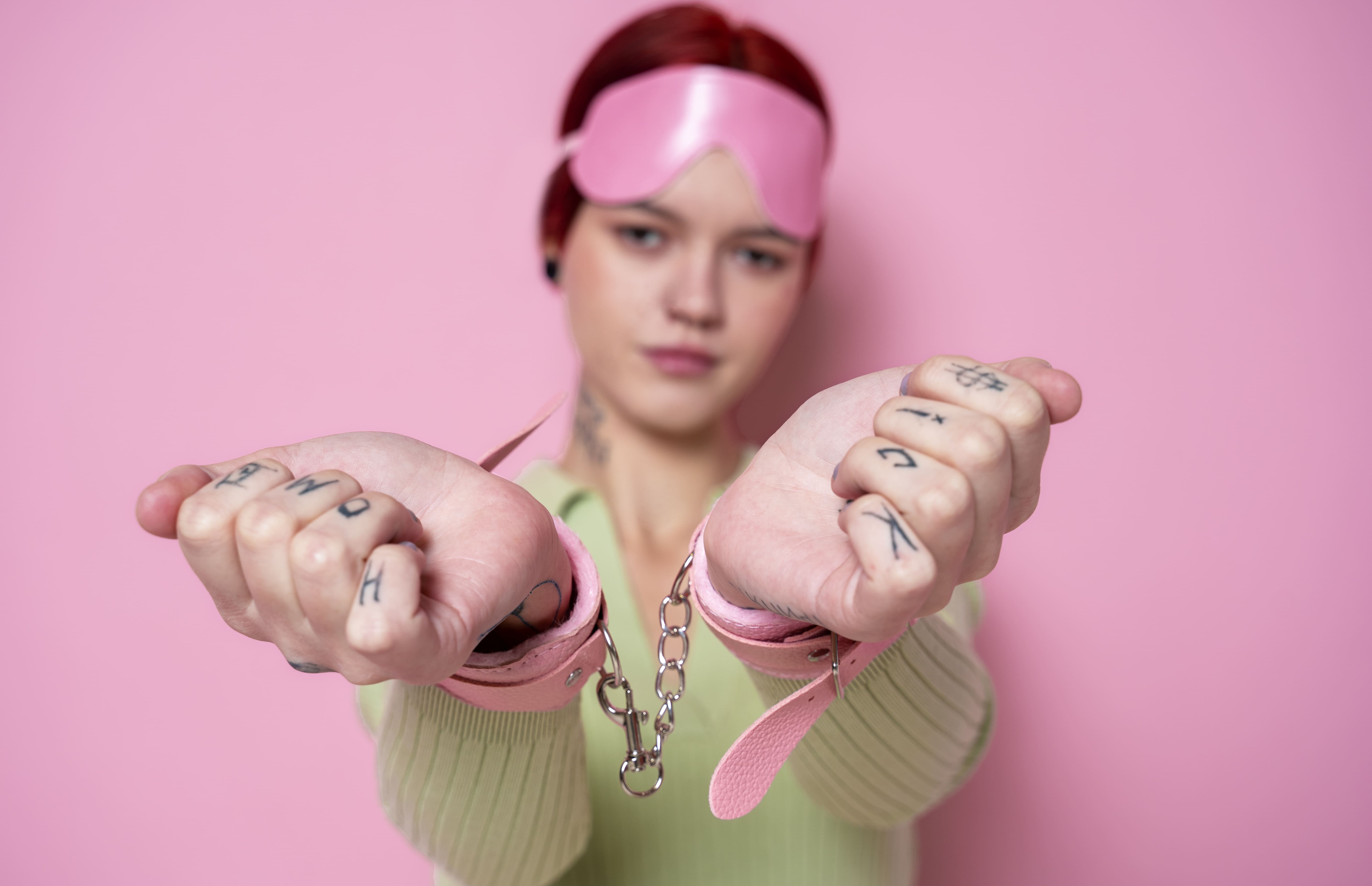 High-Quality Hand Cuffs: Benefits & Usage Guide – Ecstasia
